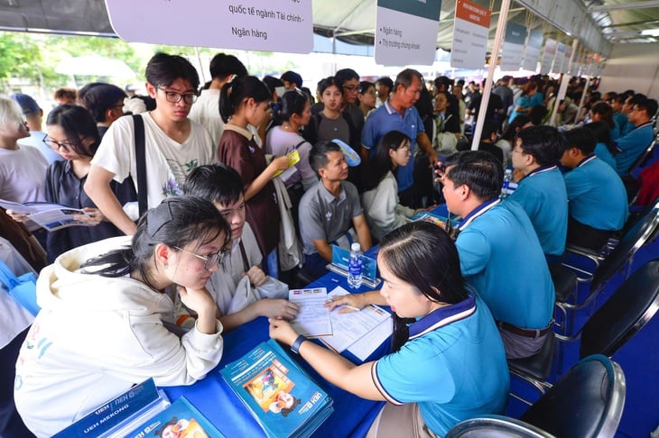 Tuyển sinh: Cần rõ ràng và ổn định - Ảnh 1.