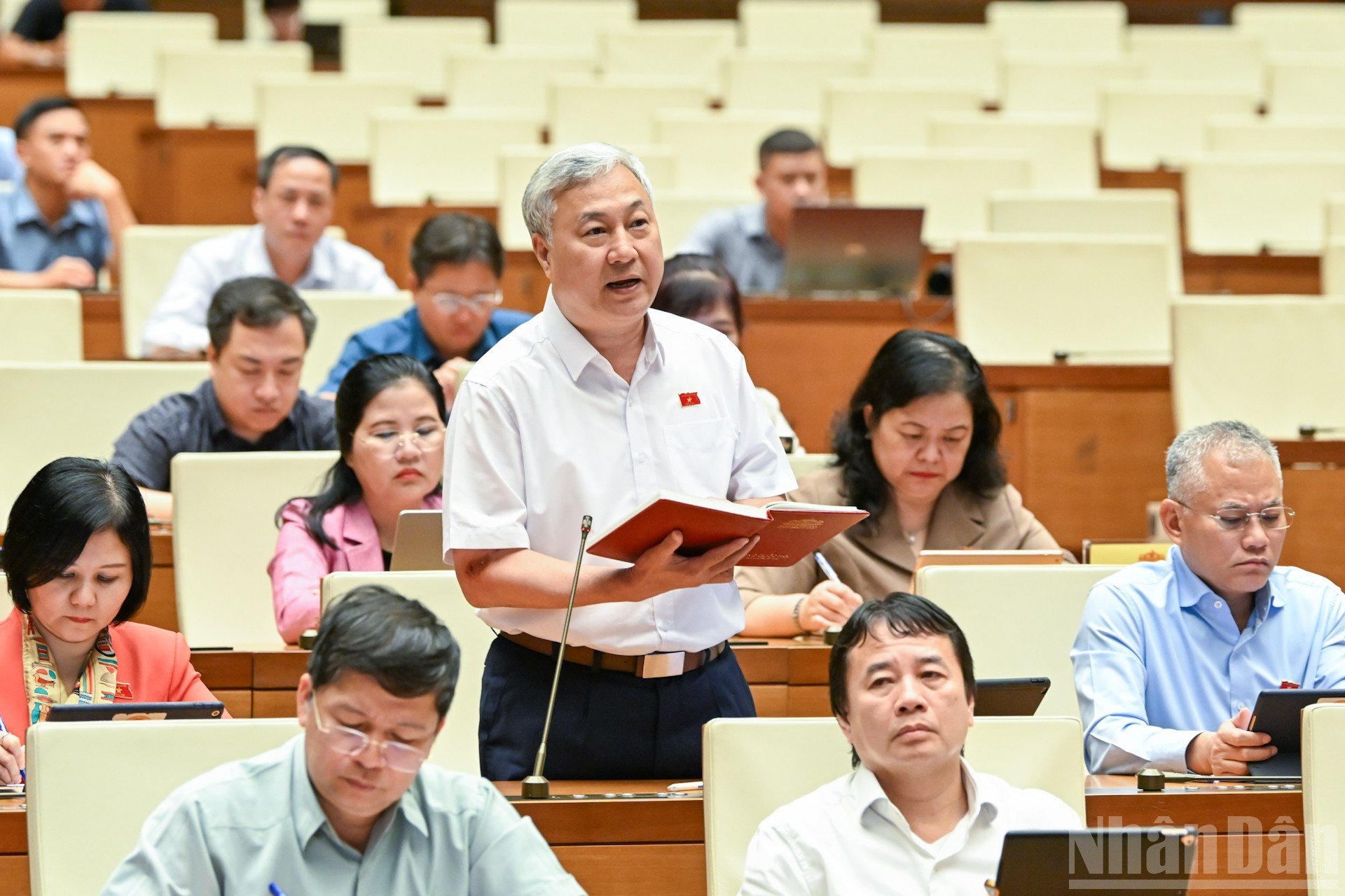 ndo_br_tran-van-lam-hung-yen.jpg