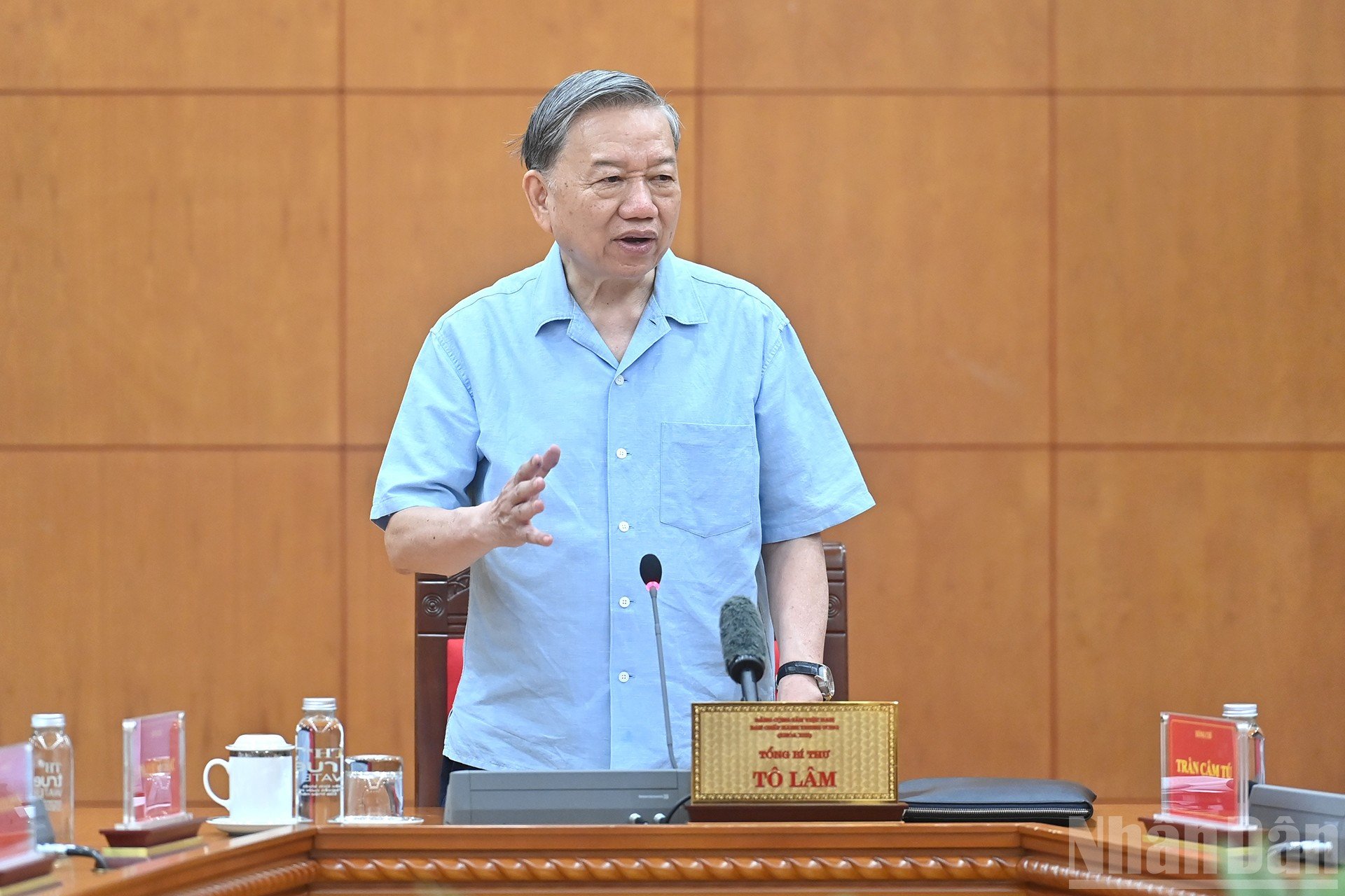 ndo_br_a4-bnd-9006.jpg