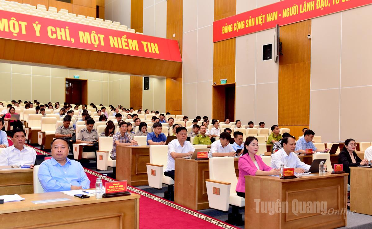 ប្រតិភូចូលរួមសន្និសីទ។