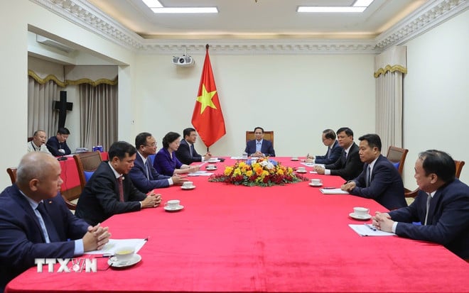 ttxvn-thu-tuong-pham-minh-chinh-dien-dam-thu-tuong-duc-friedrich-merz-2909-4.jpg