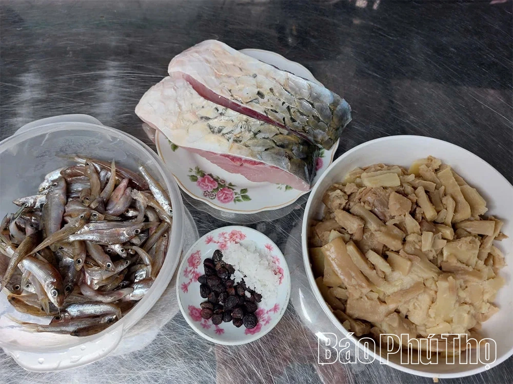 ទំពាំងស្នងឬស្សី និងត្រីជាមួយខ្យង - បាត់រសជាតិភ្នំ និងព្រៃឈើ
