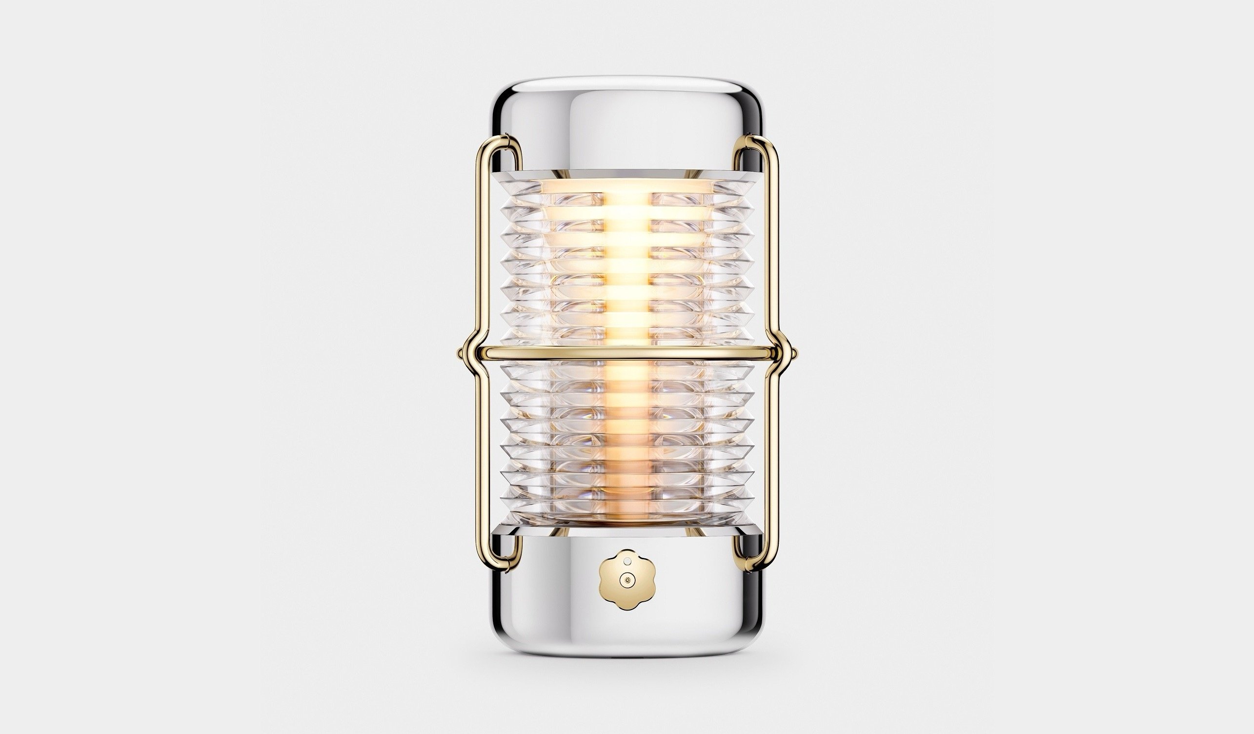 long den hang hai,  Jony Ive Sailing Lantern,  LoveFrom Jony Ive,  Jony Ive cua Apple anh 1
