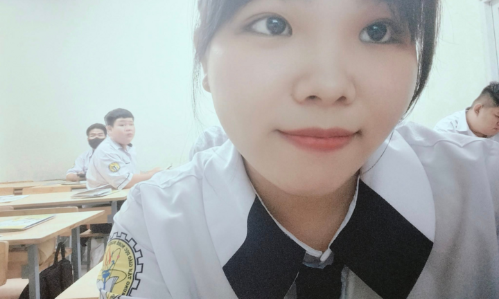 Nhu Quynh in uniform at the Vocational Education Center - Continuing Education District 6 (Photo: NVCC)