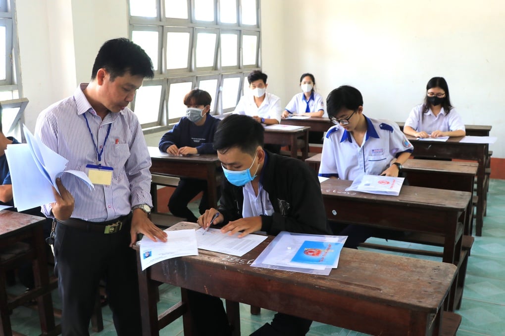 Cà Mau còn thiếu gần 1.500 giáo viên, nhân viên - 1