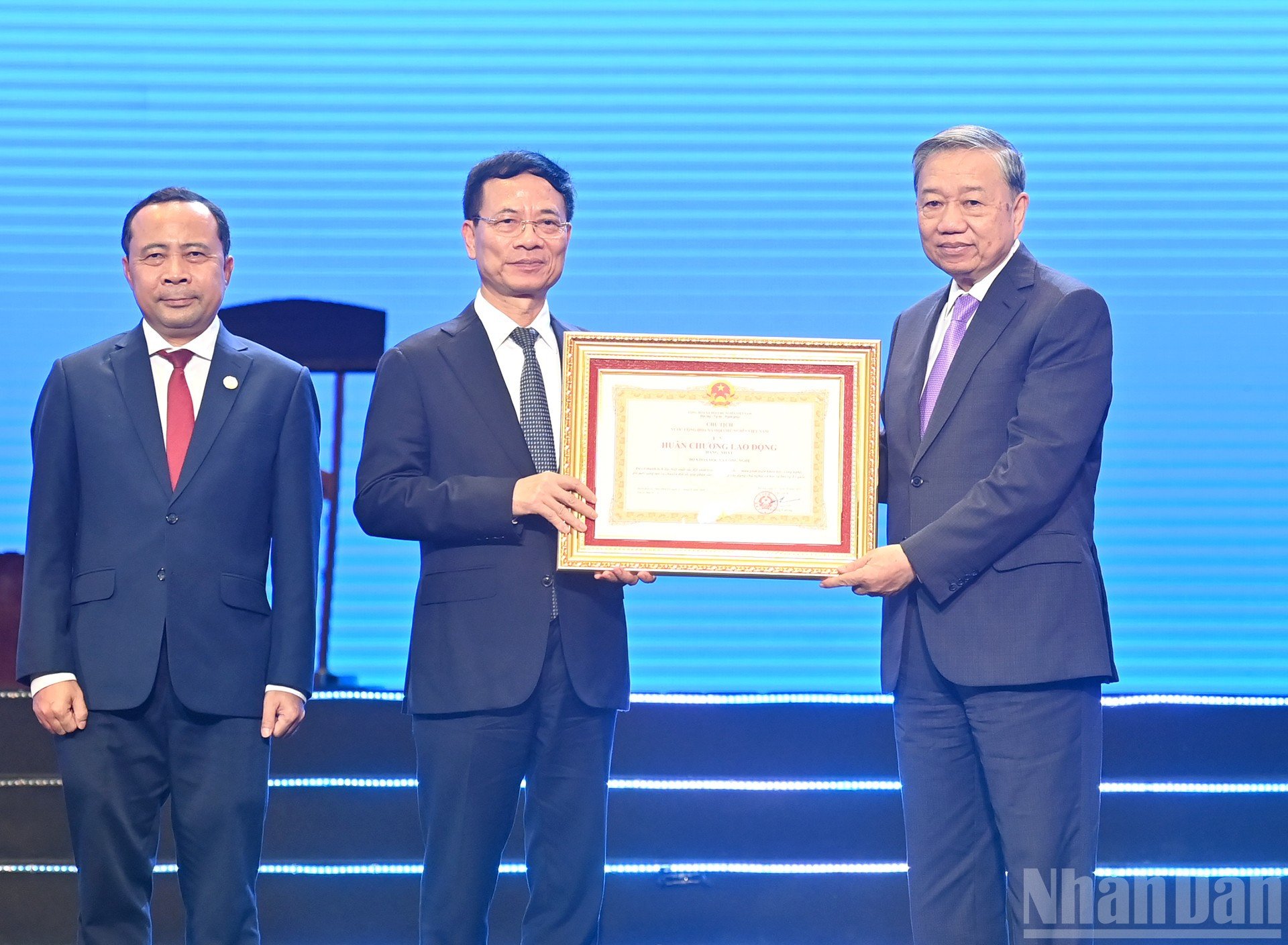 ndo_br_a6-bnd-9299.jpg