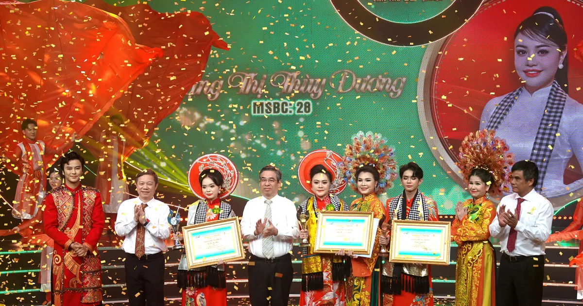 Đặng Thị Thùy Dương đoạt Chuông Vàng vọng cổ 2025