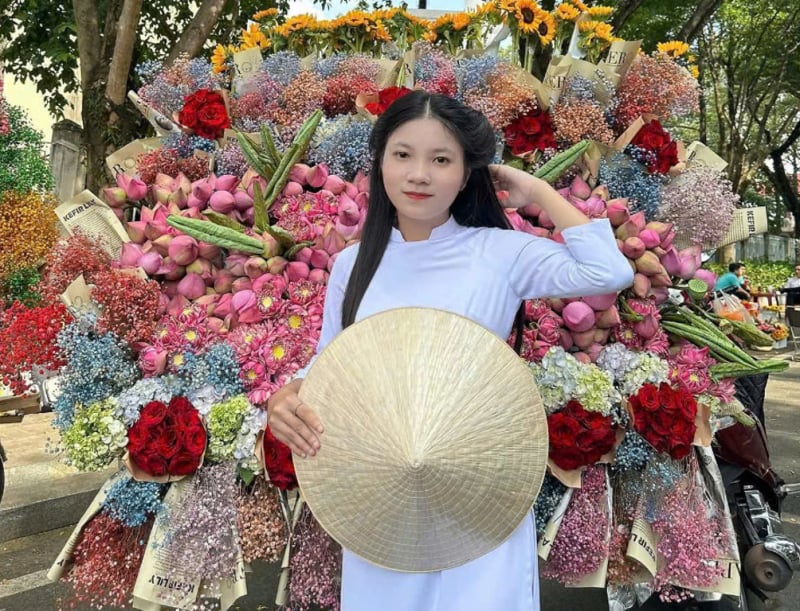 ប៉ូលិស​ស៊ើបអង្កេត​ករណី​សិស្ស​ថ្នាក់​ទី​១១​ម្នាក់​បាត់​ខ្លួន​-0