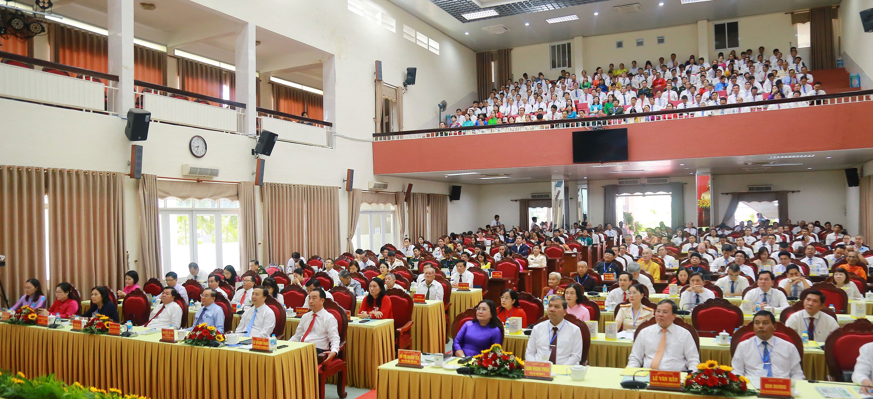 ប្រតិភូចូលរួមសមាជ។   