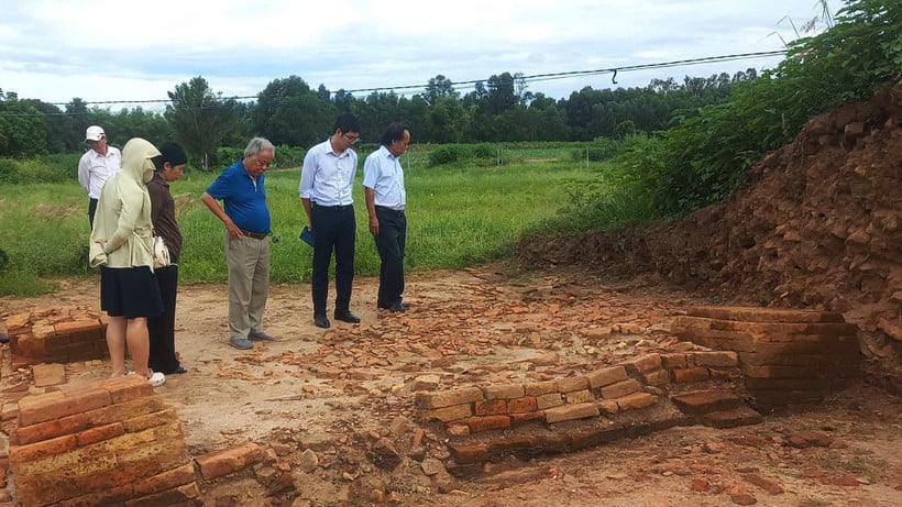 តំបន់ Phu An មាន​ស្ថាបត្យកម្ម​សាសនា​ចំប៉ា​ដ៏​ធំ​មួយ​ដែល​មាន​អាយុកាល​តាំង​ពី​សតវត្ស​ទី ៥ ដល់​សតវត្សរ៍​ទី ១៥។