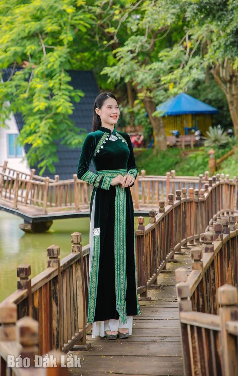ការ​ចូល​រួម​ប្រកួត​ដោយ​កញ្ញា Phan Thi Quynh។