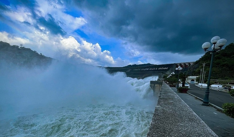 hoa-binh-hydroelectricity.png