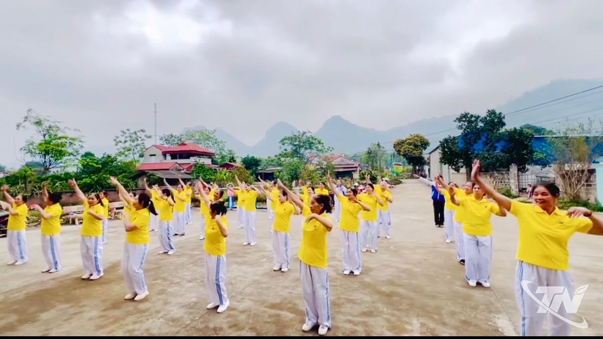 Regular exercise brings good health to the elderly in Trang Xa.