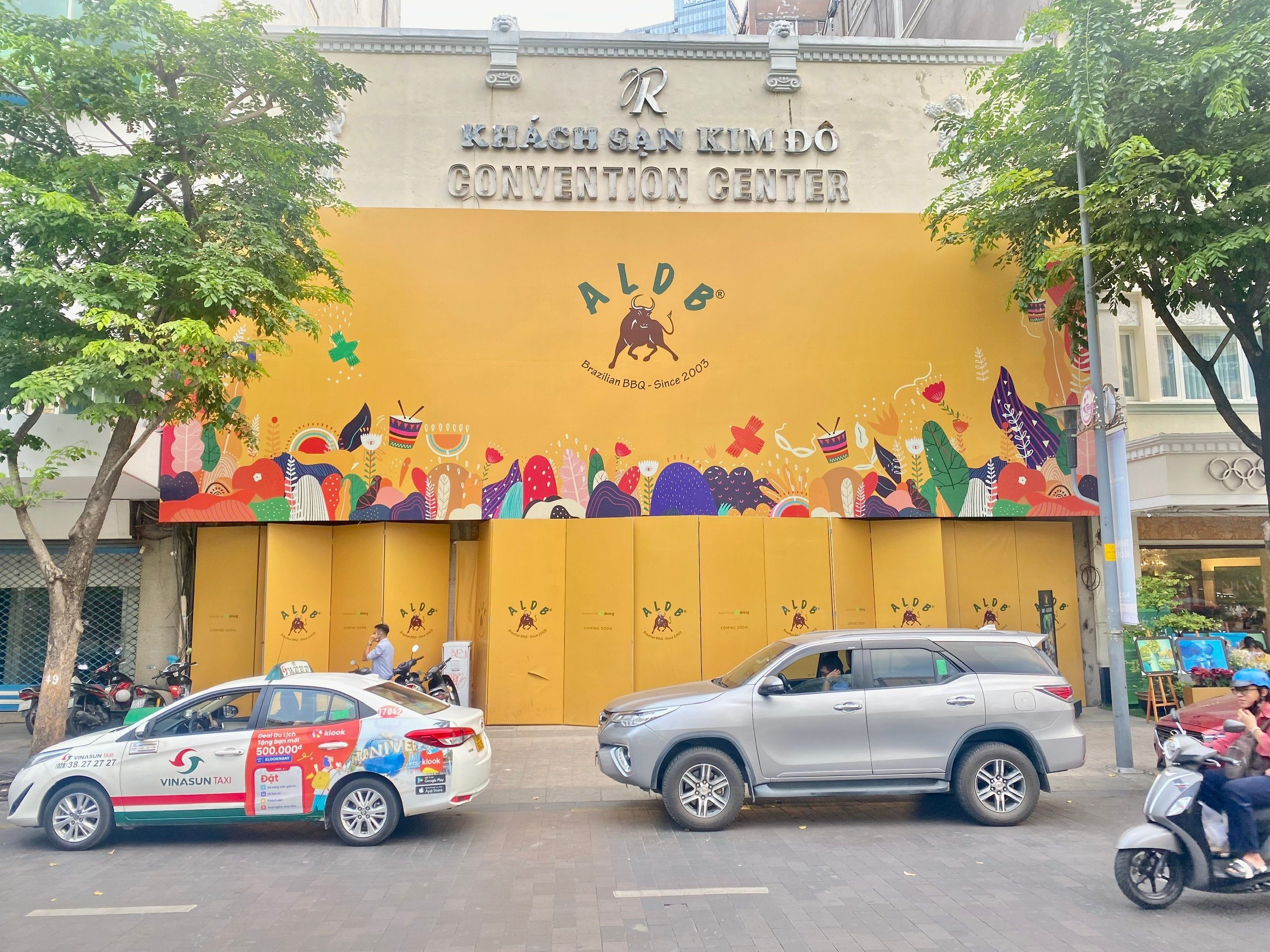 Chuỗi cà phê đua nhau 