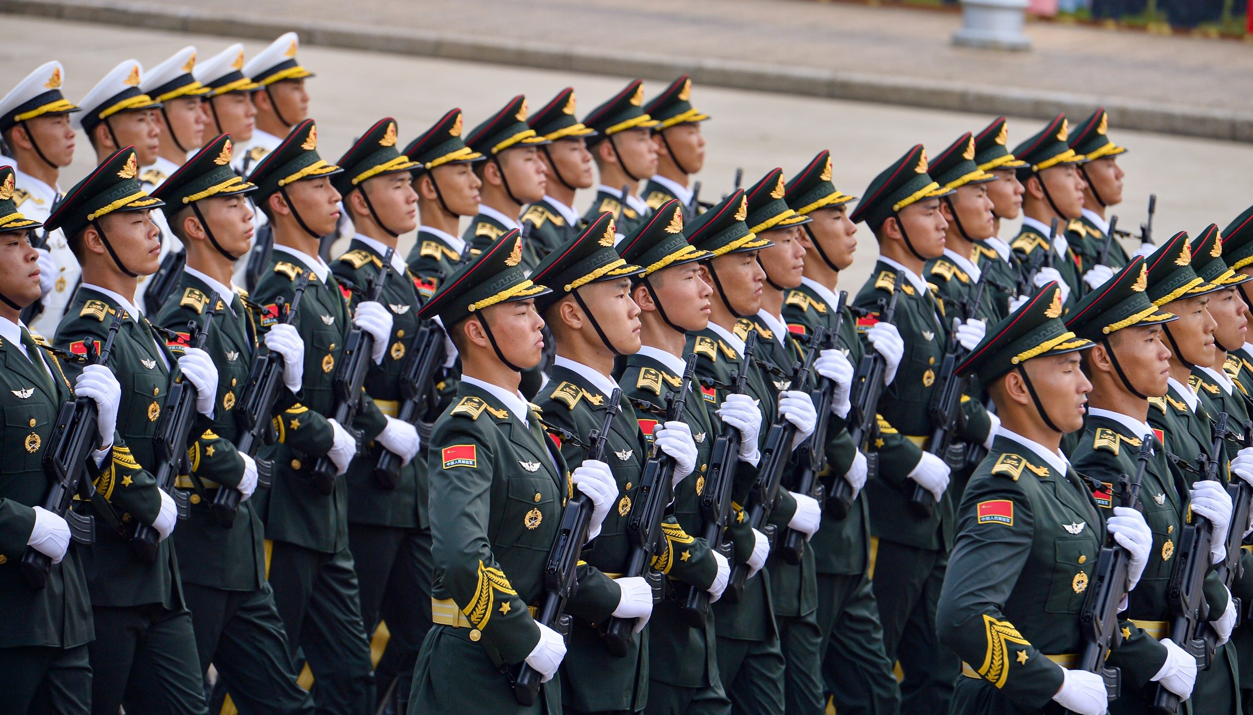 Mengungkap senjata tentara asing yang berpartisipasi dalam parade A80 - Foto 4.
