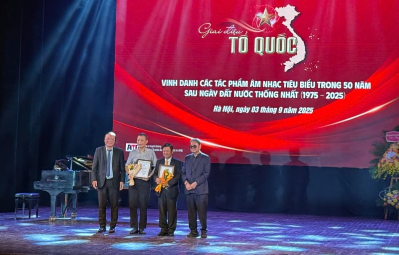 Vinh danh tác phẩm âm nhạc tiêu biểu trong 50 năm sau ngày thống nhất đất nước -0