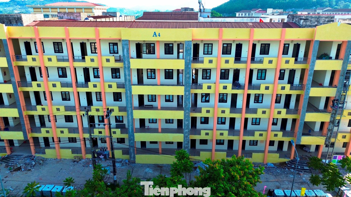 tp-9-1-ky-tuc-xa-dai-ho-hue-khoac-ao-moi-2.jpg