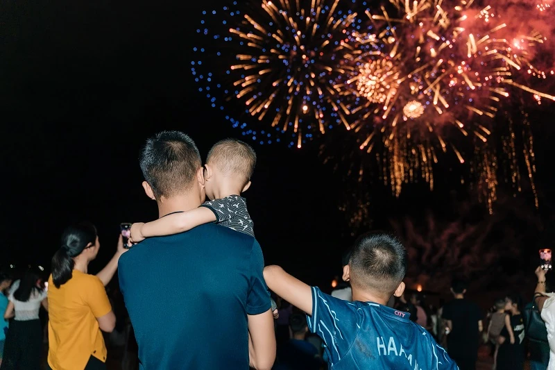 Bai Chay organizează ceremonia de ridicare a drapelului și un zbor cu un balon cu aer cald gigantic în ziua de 2 septembrie