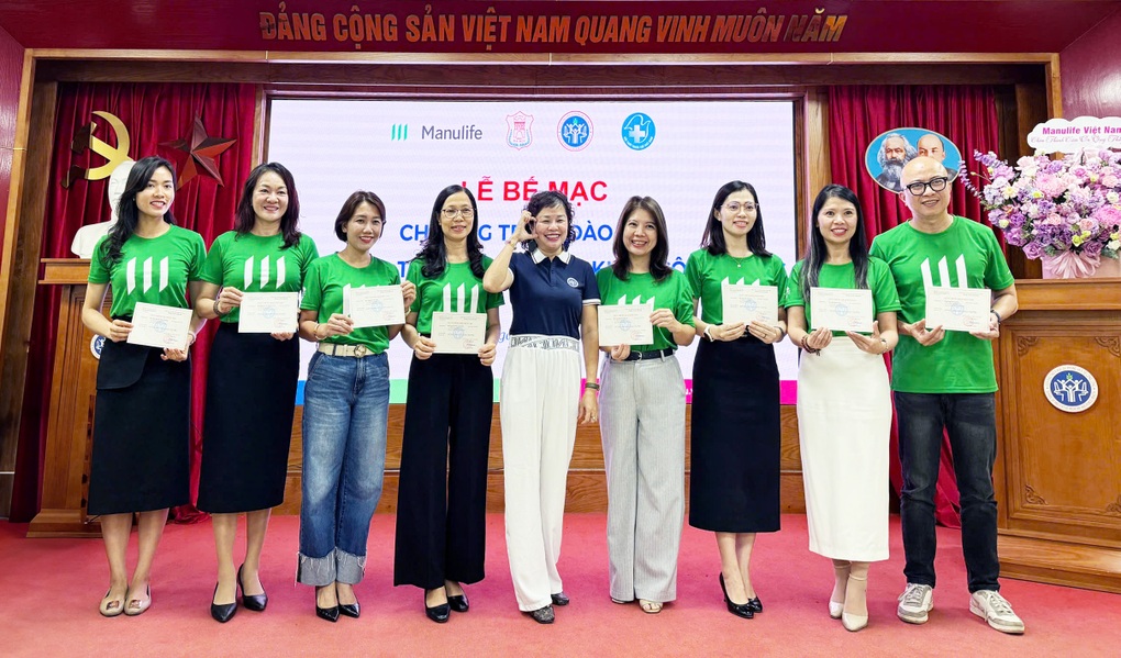 មេនូឡាយហ្វ៍ រៀបចំកម្មវិធីបង្កើនចំណេះដឹងសុខភាពសហគមន៍សម្រាប់អ្នកប្រឹក្សាយោបល់ - ២