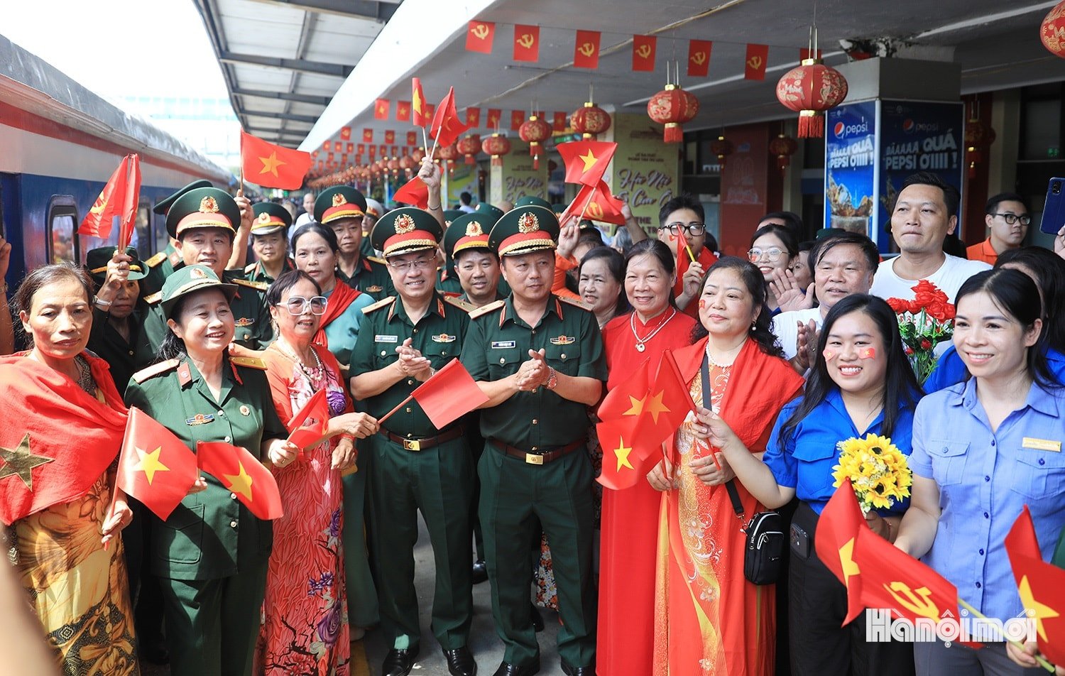 W_tienchien-si-ve-don-vi-9.jpg