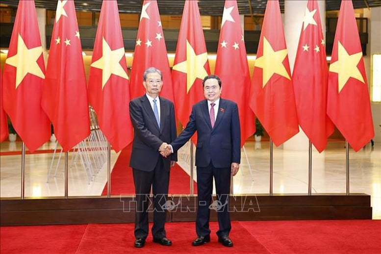 Chairman of the National People's Congress of China Zhao Leji concludes official visit to Vietnam - Photo 1.