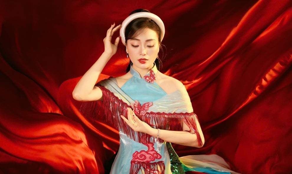 Sao mai Huyền Trang: Nhiều nghệ sĩ hát nhạc yêu nước là tín hiệu đáng mừng - 1