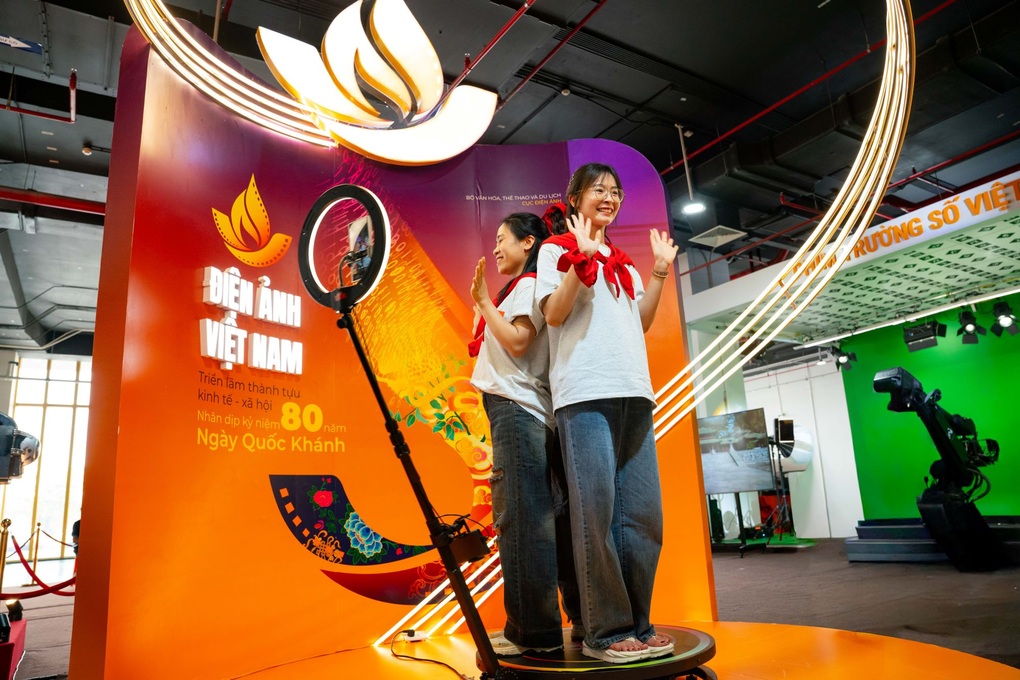 En serie opplevelser som berører patriotiske følelser på Vietnam Exhibition Center - 6