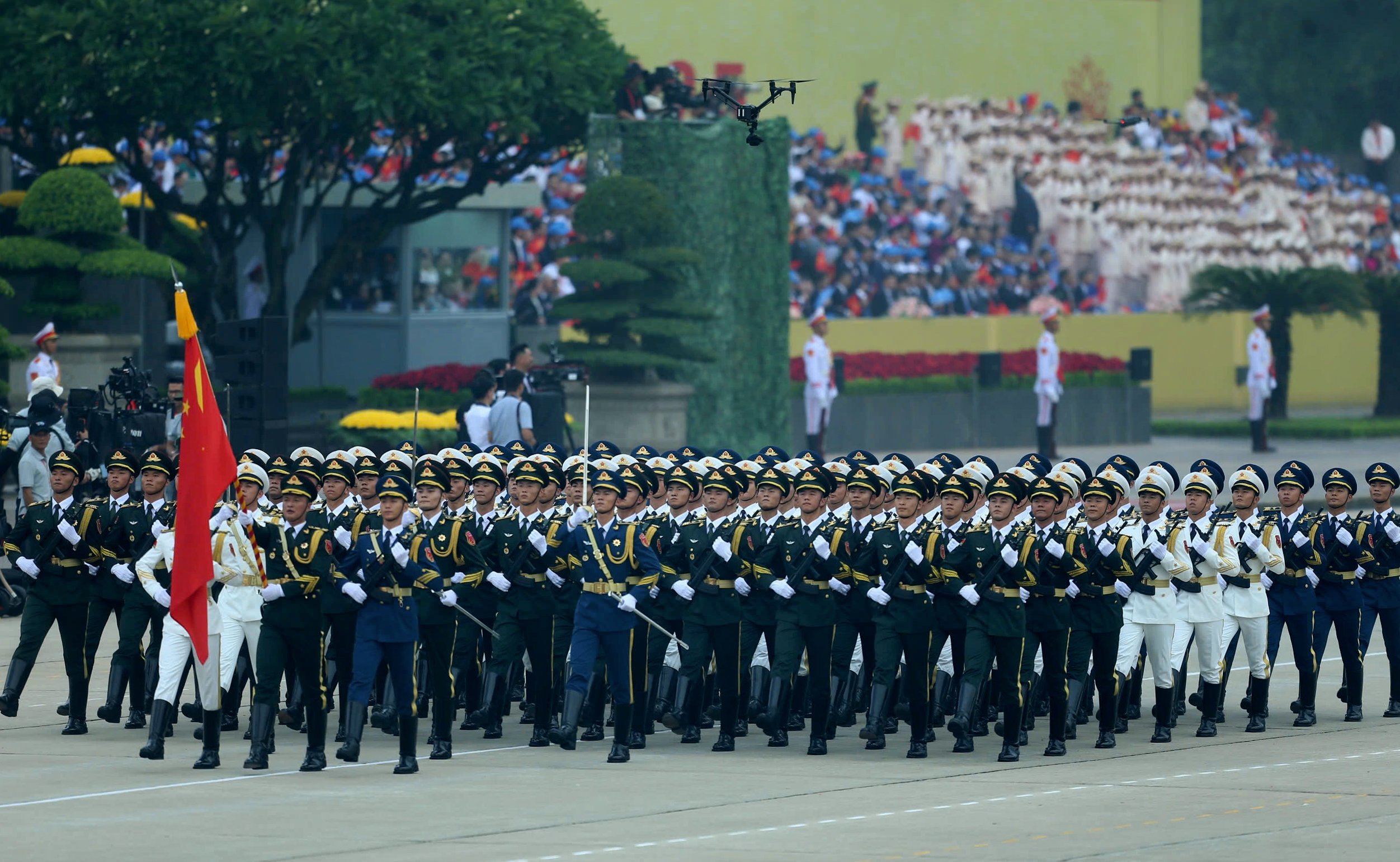 Mengungkap senjata tentara asing yang berpartisipasi dalam parade A80 - Foto 3.
