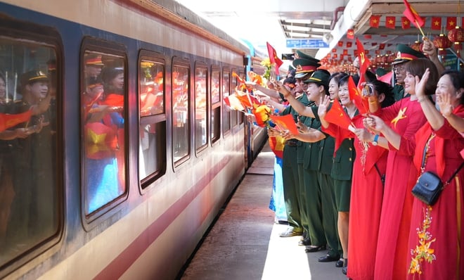 Jenderal Phan Van Giang: Pers telah menyebarkan kekuatan militer Vietnam - Foto 3.