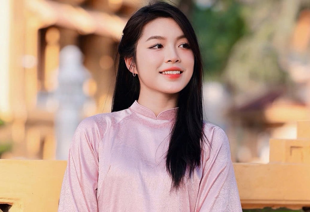 កែវ វី 2 Top.jpeg