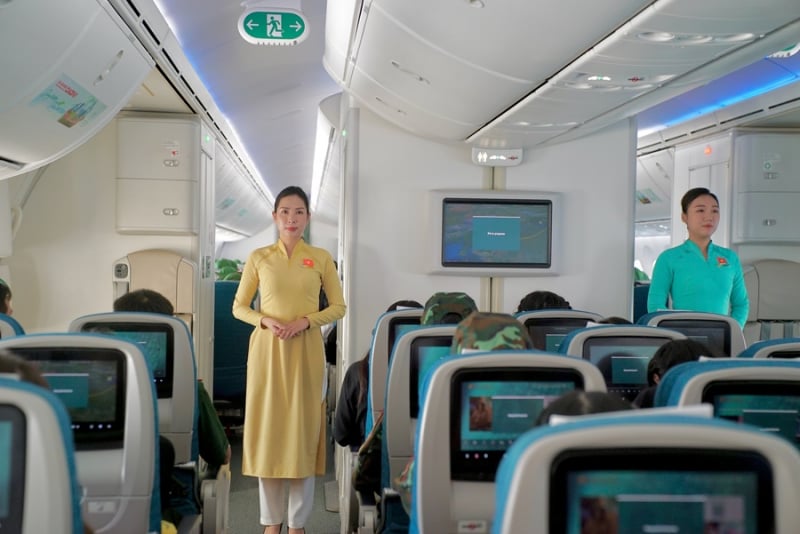 Un zbor special aduce peste 360 ​​de soldați care au finalizat misiunea A80 în orașul Ho Chi Minh -0
