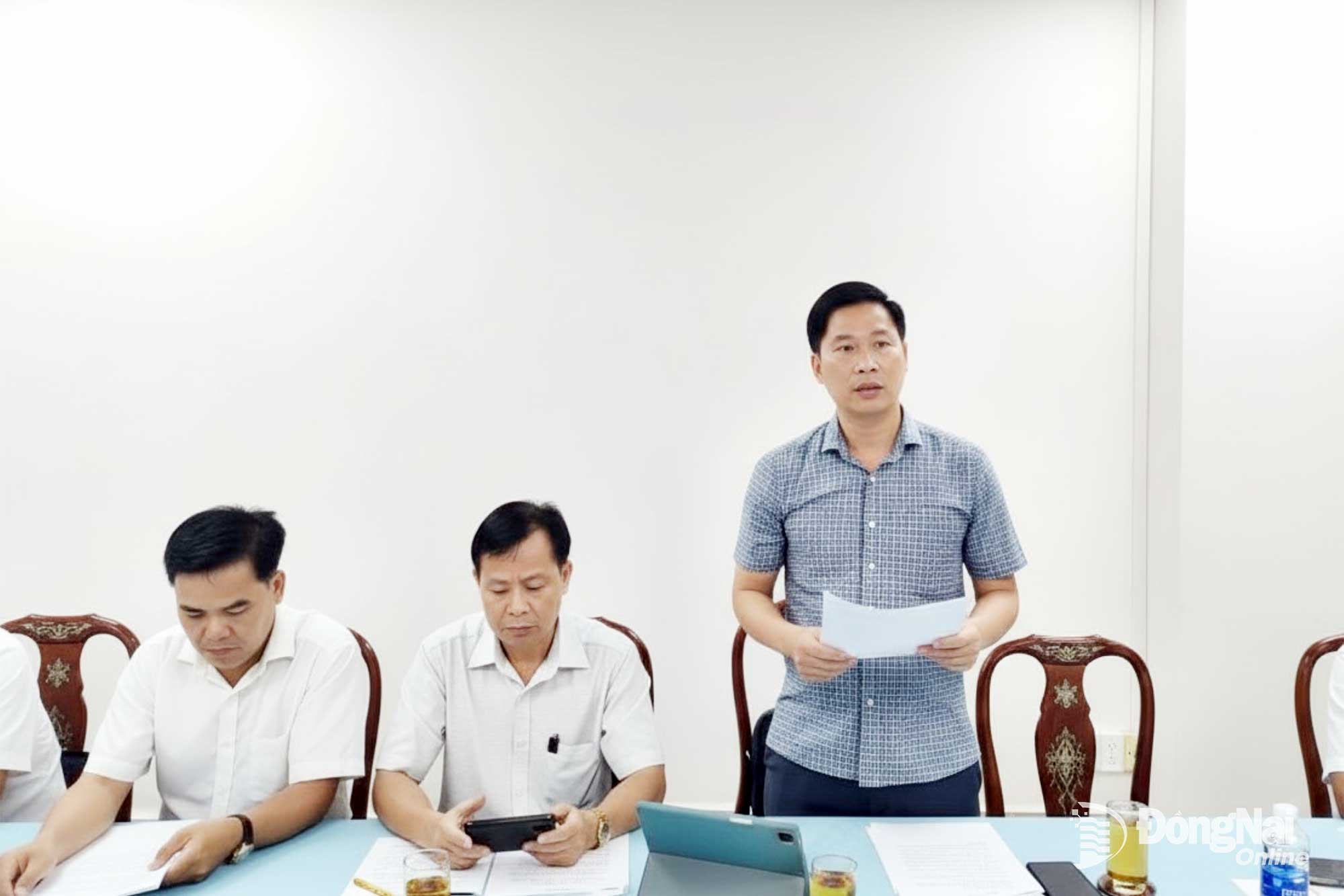 Phó Trưởng ban phụ trách Ban Quản lý các khu công nghiệp, khu kinh tế Đồng Nai Phạm Việt Phương phát biểu tại buổi làm việc. Ảnh: Vương Thế