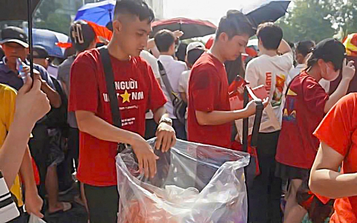 آیا جایی می‌تواند شلوغ‌تر و متمدن‌تر از این باشد؟ - عکس ۱.