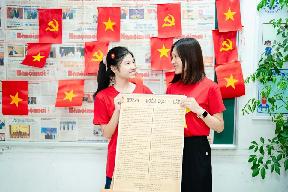 Quốc khánh 2/9: Nhà trường khơi tình yêu quê hương đất nước, lòng biết ơn và trách nhiệm với tương lai dân tộc của thế hệ học sinh