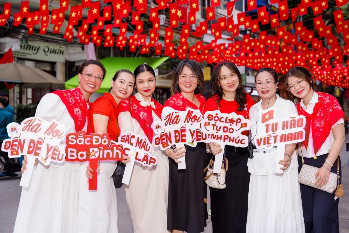 Du lịch Hà Nội "bùng nổ" dịp kỷ niệm 80 năm Quốc khánh với doanh thu 4,5 nghìn tỷ- Ảnh 2.