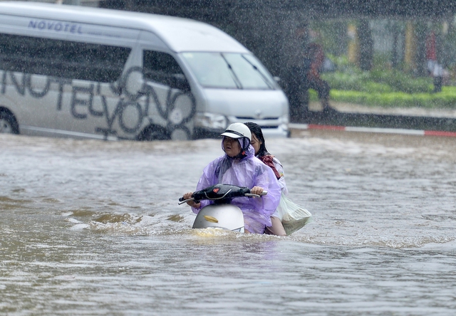 Ứng phó với mưa bão trong giáo dục: Trường học cần linh hoạt và chủ động - Ảnh 1.