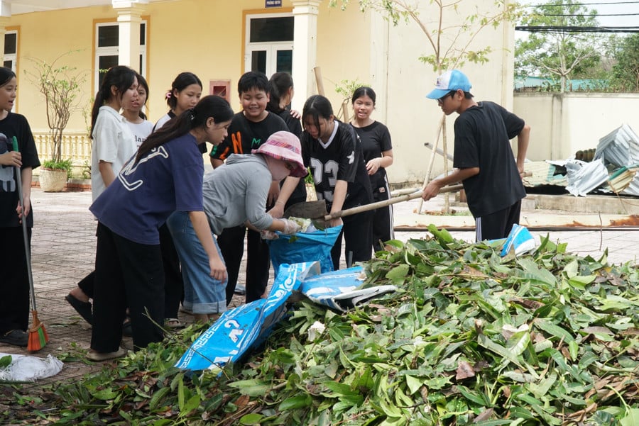 khac-phuc-bao-lu-nghe-an-10.jpg