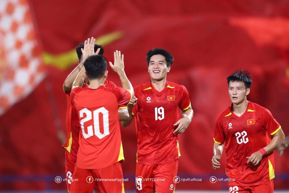 U23 វៀតណាម នឹង​ប្រមូល​ផ្តុំ​គ្នា​ម្តង​ទៀត​ចាប់​ពី​ថ្ងៃ​ទី​៤ ខែ​តុលា ខាង​មុខ​នេះ ត្រៀម​ស៊ីហ្គេម ៣៣ - រូបថត ១