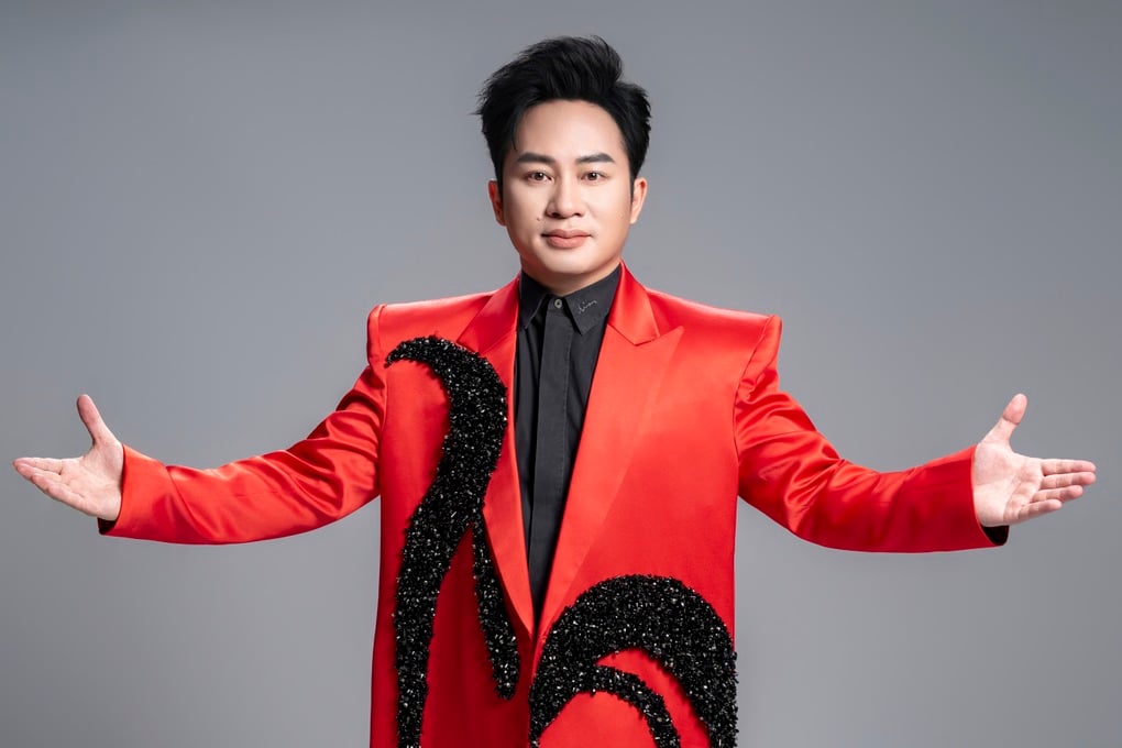 Ca sĩ Tùng Dương và nhóm bạn ủng hộ 1 tỷ đồng cho 5 tỉnh bị bão Bualoi - 1