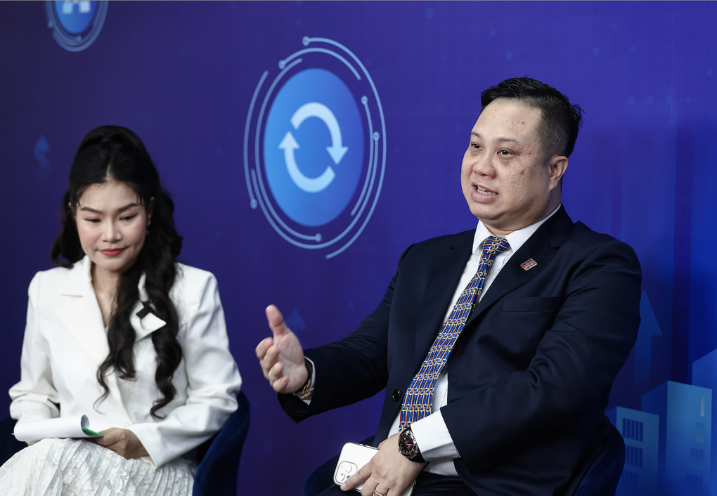 Chuyển đổi số, đừng thấy hàng xóm có cái gì cũng muốn bê hết về mình - 2