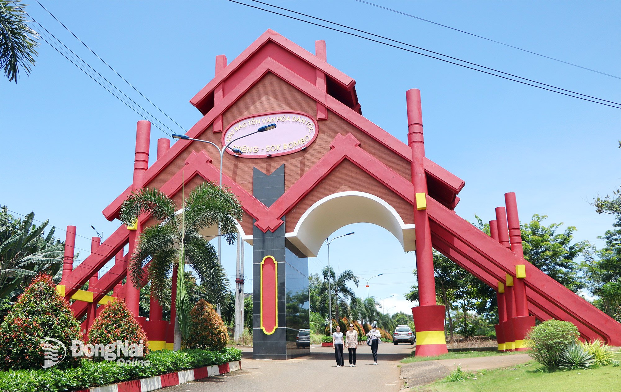 តំបន់អភិរក្សវប្បធម៌ជនជាតិ Stieng នៅឃុំ Bom Bo ខេត្ត Dong Nai គឺជាគោលដៅដ៏ល្បីល្បាញមួយ ដែលទាក់ទាញភ្ញៀវទេសចរយ៉ាងច្រើនជារៀងរាល់ឆ្នាំ។ រូបថត៖ ង៉ុក លៀន