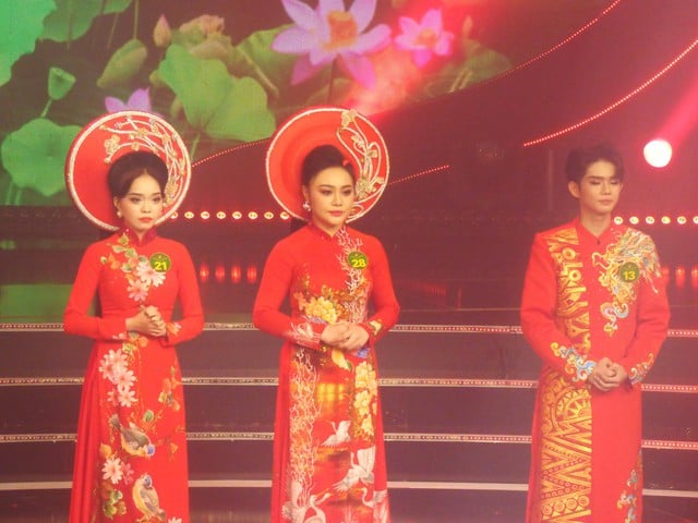 20 năm ‘Chuông vàng vọng cổ’: Chọn nhân tài cho cải lương vọng cổ - Ảnh 2.