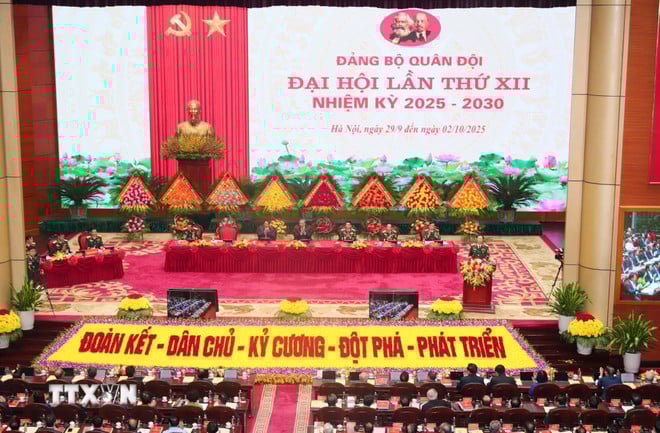 ttxvn-khai-mac-trong-the-dai-hoi-dai-bieu-dang-bo-quan-doi-nhiem-ky-2025-2030-3.jpg
