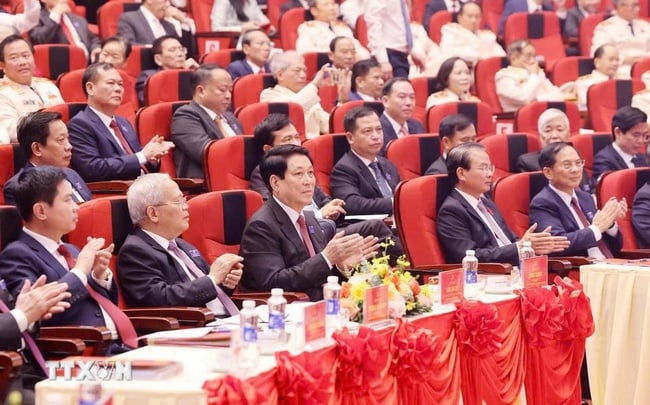 Phú Thọ tập trung phát huy sức mạnh văn hoá, con người thành nguồn lực nội sinh và động lực phát triển  - Ảnh 2.