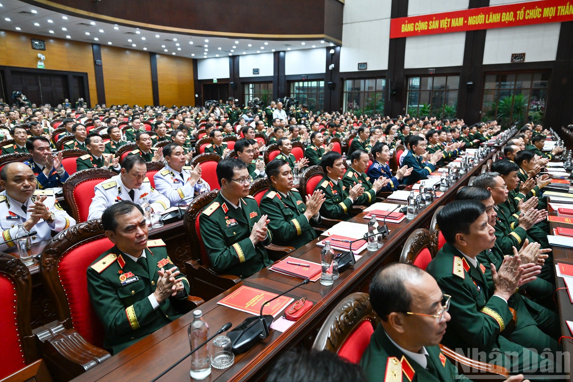 ndo_br_8a-7247.jpg