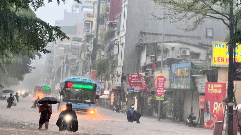 Hanoi and the Northern provinces continue to have heavy rain until tomorrow morning -0