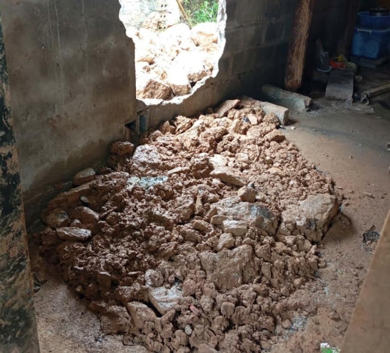 Many subsidence points after heavy rain in Phieng Khoai, Son La province -0