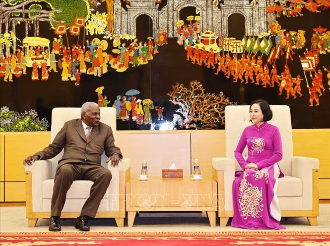 ចំណងជើងរូបថត