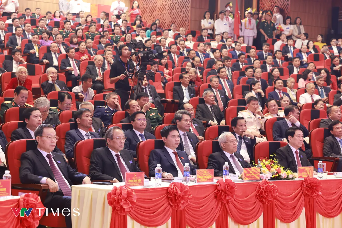 ប្រធាន ហ្លួងគឿង៖ ប្រែក្លាយសេចក្តីប្រាថ្នាឲ្យក្លាយជាការពិត កសាងភូថូសក្តិសមជាទឹកដីរបស់ស្តេចហុង - រូបថត ៥.