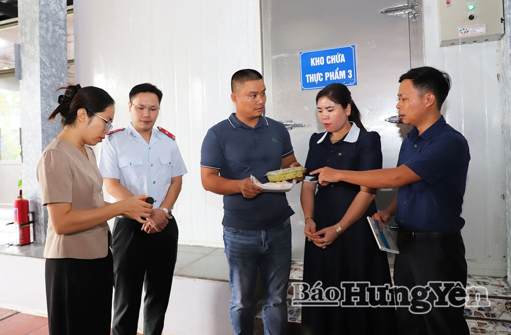 ក្រុមអធិការកិច្ចនៃមន្ទីរកសិកម្ម និងបរិស្ថាន បានចុះត្រួតពិនិត្យសកម្មភាពកែច្នៃចំណីអាហារ នៅក្រុមហ៊ុនថាច់ង៉ែត ស៊ីអេហ្វ លីមីតធីត ភូមិធឿងហុង។
